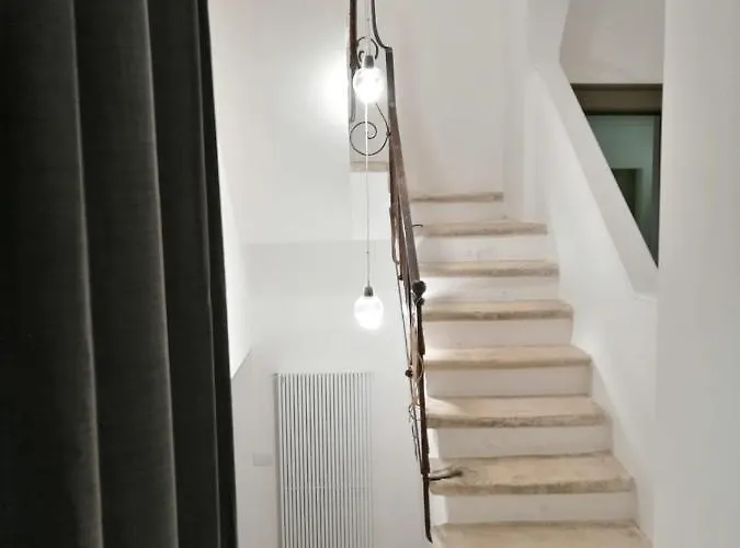 Vistazzurra - Casa Saldarelli 4* Джовинаццо