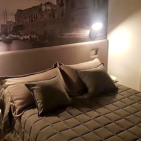 Vistazzurra - Casa Saldarelli Bed & Breakfast 4*