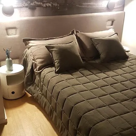 Vistazzurra - Casa Saldarelli 4*